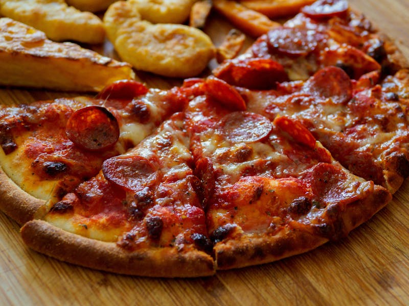 Pepperoni Classic Round Table Pizza
